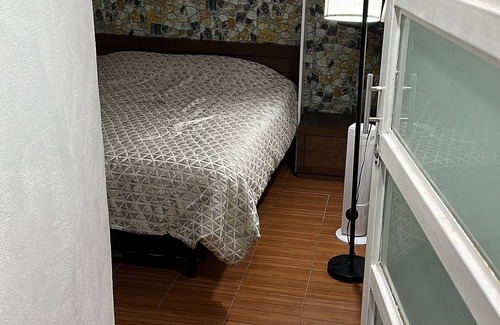 Pachuca Casa | Room "1" Private bathroom, silver z fence