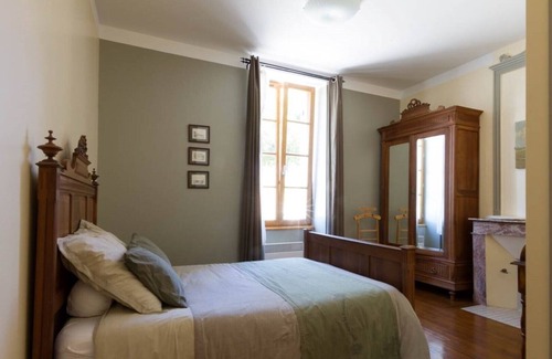 Soubran Cama Y Desayuno | room 1 - The French