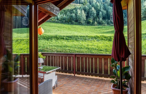 Hainzenberg Apartamento | Room '14' with Mountain View, Private Terrace and Wi-Fi