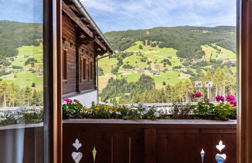 Hainzenberg Apartamento | Room '16 En Suite' with Mountain View, Shared Terrace and Wi-Fi