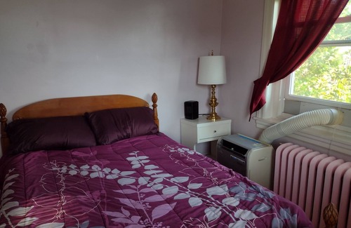 Oaks Casa | ROOM 2 PRIVATE BATH (FURNISHED)