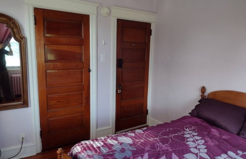 Oaks Casa | ROOM 2 PRIVATE BATH (FURNISHED)