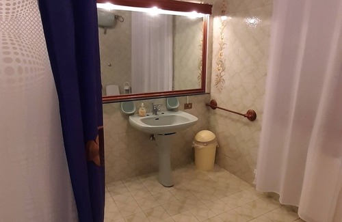 Precetto Casa | ROOM 3 villa muna