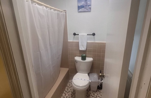 Topsail Beach Hotel | Room #306 Efficiency King w/Kitchen Dog Y