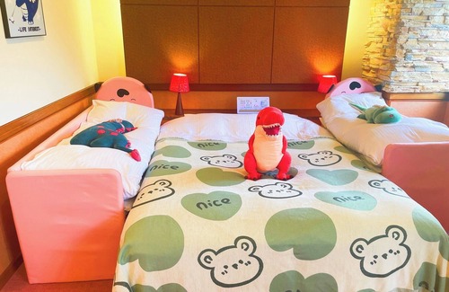 Yoshioka Hotel | Room 309 Dinosaur Room B Luxury BBQ Plan Chargril / Kitagunmagun Gunma
