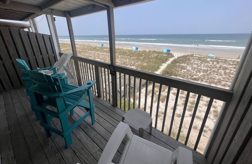 Topsail Beach Hotel | Room#309 Standard 2 Queen Beds Pets Yes