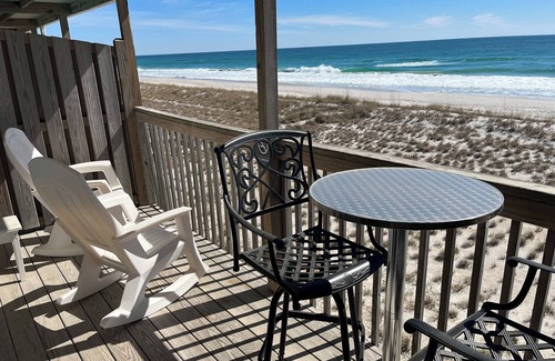 Topsail Beach Hotel | Room #313 Mini Efficiency 2 Double Pets Yes