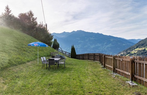 Hainzenberg Apartamento | Room '5' with Mountain View, Shared Terrace and Wi-Fi