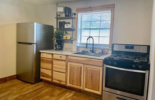 Eagle Nest Cabina | Room 7: Cozy Nest 15 Minutes from Red River/ Angel Fire