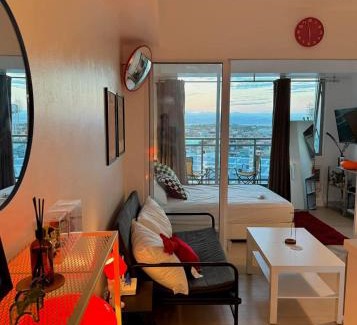 Don Bosco Apartamento | Room at SM Bicutan GJ