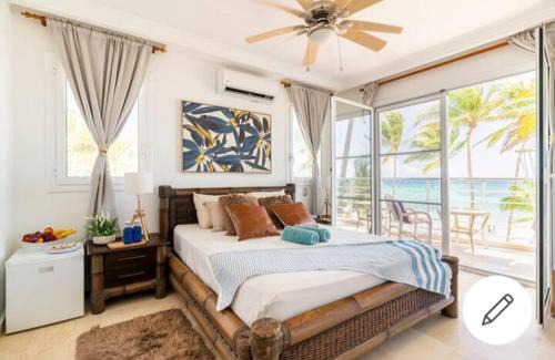 El Cortecito Casa | Room beach-front with private bathroom -Adults only