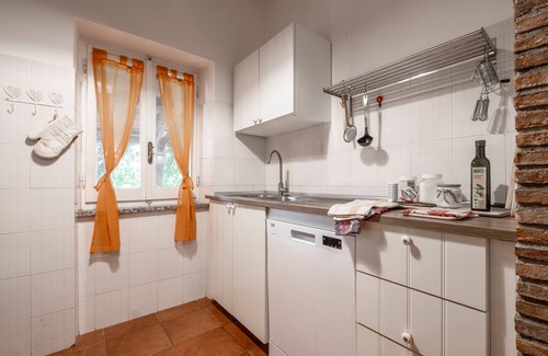 Sorano Apartamento | Habitación 'Camera Sud' con piscina compartida, terraza compartida y Wi-Fi