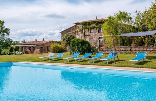 Sorano Apartamento | Habitación 'Camera Sud' con piscina compartida, terraza compartida y Wi-Fi