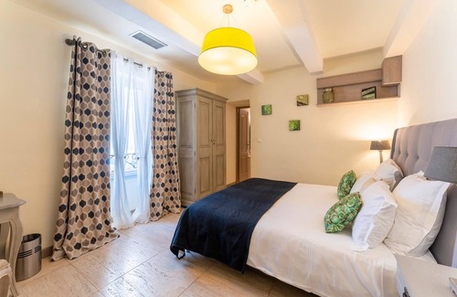 Saint-Andiol Apartamento | Room 'Corilla' with Shared Garden, Wi-Fi and Air Conditioning