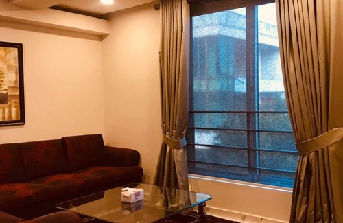 F-7 Sector Casa | Room-cozy Guest Room F-7 Markaz Islamaba