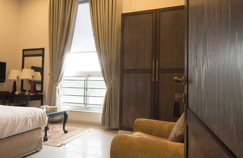 F-7 Sector Casa | Room-cozy Guest Room F-7 Markaz Islamaba