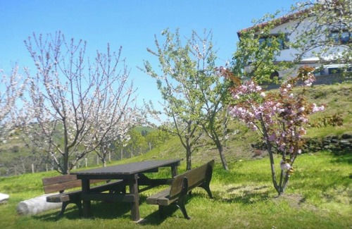 Deba Apartamento | Room 'Doble 5' with Mountain View, Private Garden and Wi-Fi