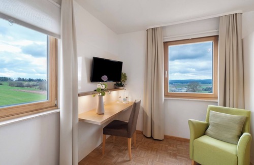 Hallwangen Apartamento | Habitación 'Doppelzimmer 3 Premium' con terraza compartida, jardín compartido y Wi-Fi