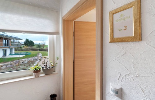 Hallwangen Apartamento | Habitación 'Doppelzimmer 3 Premium' con terraza compartida, jardín compartido y Wi-Fi