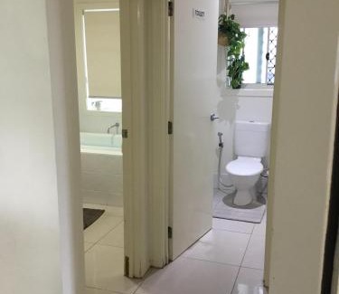 Kallangur Casa | Room for rent