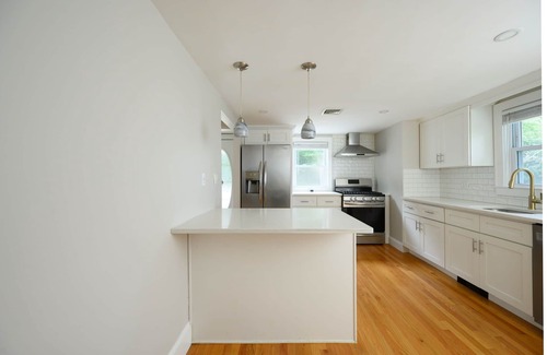 Braintree Casa | Room for rent in newly renovated suburban home. Close to Hwy/MBTA and hospitals