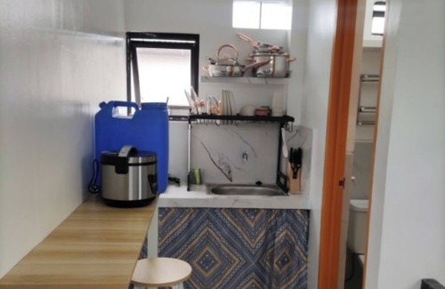 Culiat Apartamento | Room for Traveler's 2-bedroom apartment in awesome Quezon City with AC