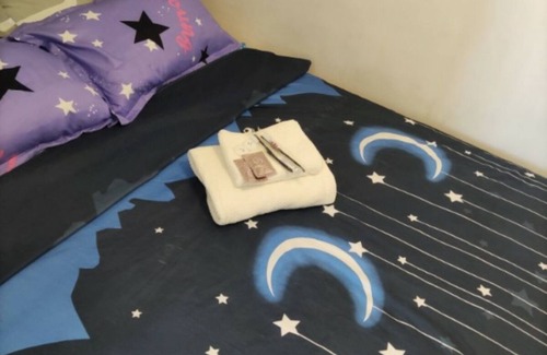 Culiat Apartamento | Room for Traveler's 2-bedroom apartment in awesome Quezon City with AC