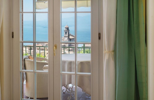 Albisano Apartamento | Habitación 'Gemme Suite Bb' con vistas al lago, balcón y Wi-Fi