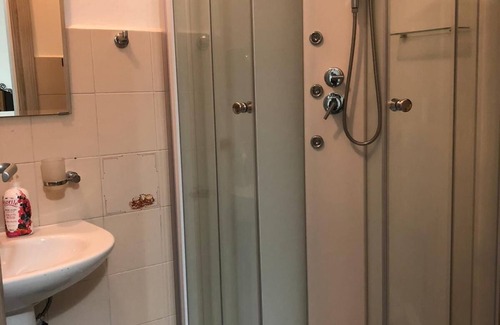 Rho Cama Y Desayuno | Room in B&B - B & b Oasis Passion Fiera - Quadruple Room 2