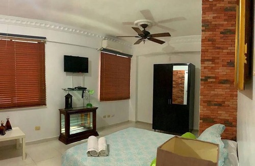Ciudad Universitaria Casa | Room in Condo - Cozy Private Room in El Malecón, Santo Domingo