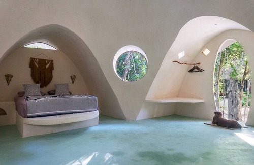 Soliman Bay Cabina | Room in Lodge - Unique Jungle Dome 2 Queen Beds