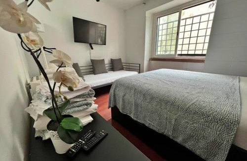 Carvoeira Casa | Room in Queluz 11 minutes from Lisbon