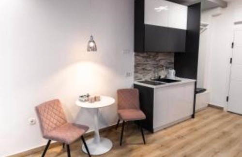 Subotica Apartamento | Room Jacuzzi "ATHENA"