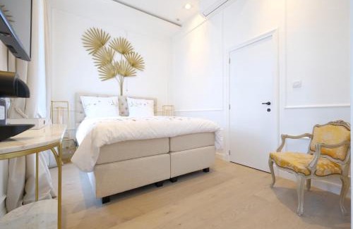 Mons Casa | Room Jade - La Maison de la duchesse de la Valliere - Parking privé