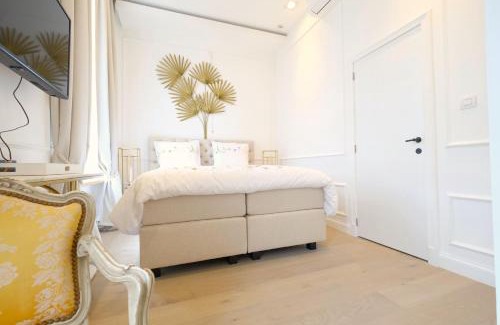 Mons Casa | Room Jade - La Maison de la duchesse de la Valliere - Parking privé