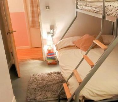 Waterloo Casa | Room just of the Southbank sleeps 3