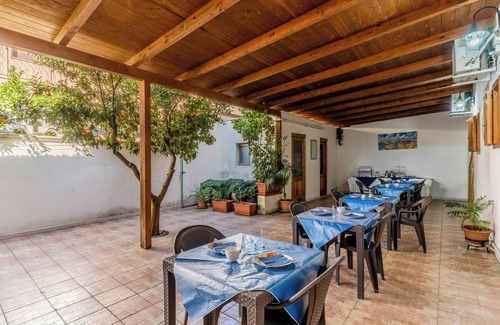 Presicce Apartamento | Habitación 'La Saracina - Camera 3' con terraza compartida, Wi-Fi y aire acondicionado.