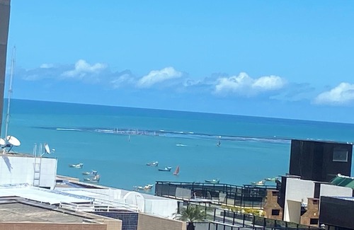 Pajucara Apartamento | ROOM/LIVING ROOM IN THE HEART OF PAJUÇARA 50M FROM THE BEACH
