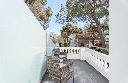 Navajas Apartamento | Room 'Luna' with Mountain View, Wi-Fi and Air Conditioning