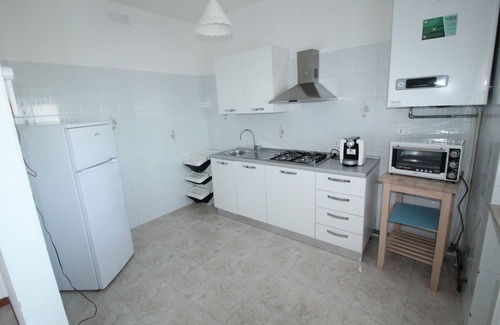 Ortona Apartamento | Habitación 'Nadir' con vistas a la montaña, Wi-Fi y aire acondicionado.