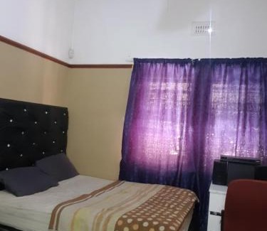 Trawal Casa | Room Parow, Cape Town