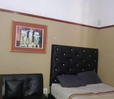 Trawal Casa | Room Parow, Cape Town