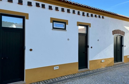 Fortios Apartamento | Room 'Quarto 1' with Shared Pool