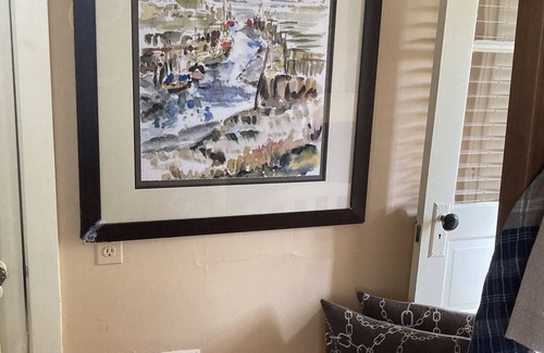 Haverford Cabaña | Room rental in “cottage like” home