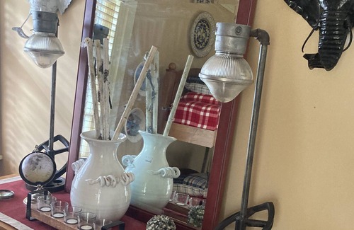 Haverford Cabaña | Room rental in “cottage like” home