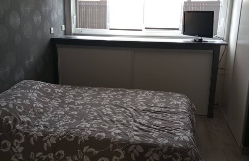 Volnay Cama Y Desayuno | Room to rent for 24 hours of Le Mans motorcycle and car and motorcycle Grand Prix
