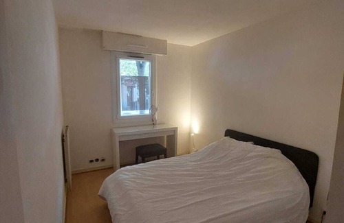 Sartrouville Cama Y Desayuno | Rooms, double bed, dressing room 13 minutes' walk from Sartrouville station.
