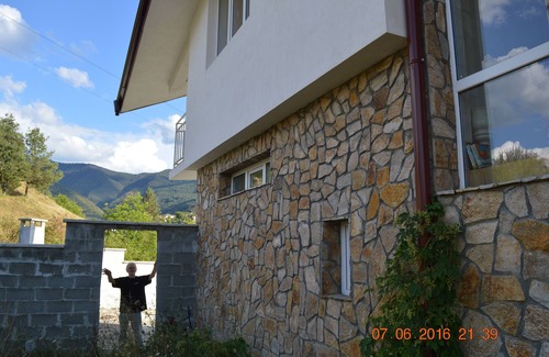Kosovo Casa | Alquiler habitaciones Villa Pavelsko