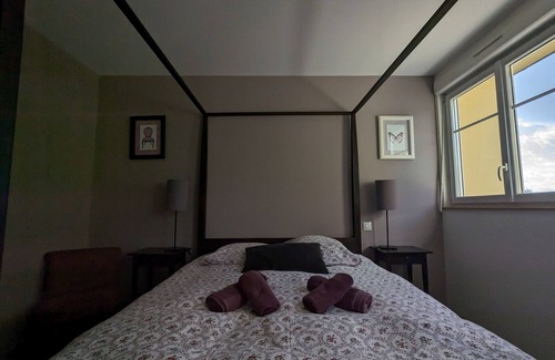 Fontguenand Cama Y Desayuno | Habitaciones con desayuno incluido y mesa de huéspedes en Berry, cerca de los Castillos del Loira