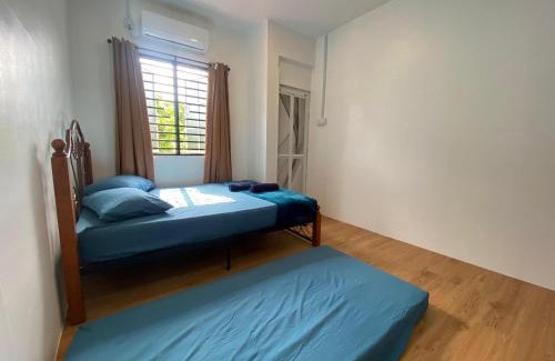 Bayan Lepas Casa | Roomstay Cikgu Mie